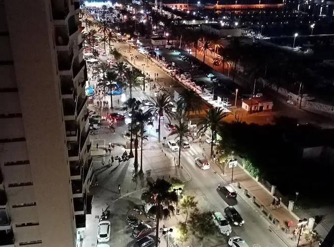 Estudio Puerto Deportivo Playa * 푸엔히롤라