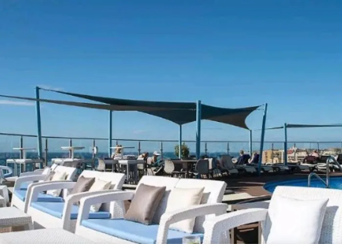 Estudio Puerto Deportivo Playa 푸엔히롤라