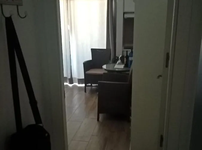 Estudio Puerto Deportivo Playa * 푸엔히롤라